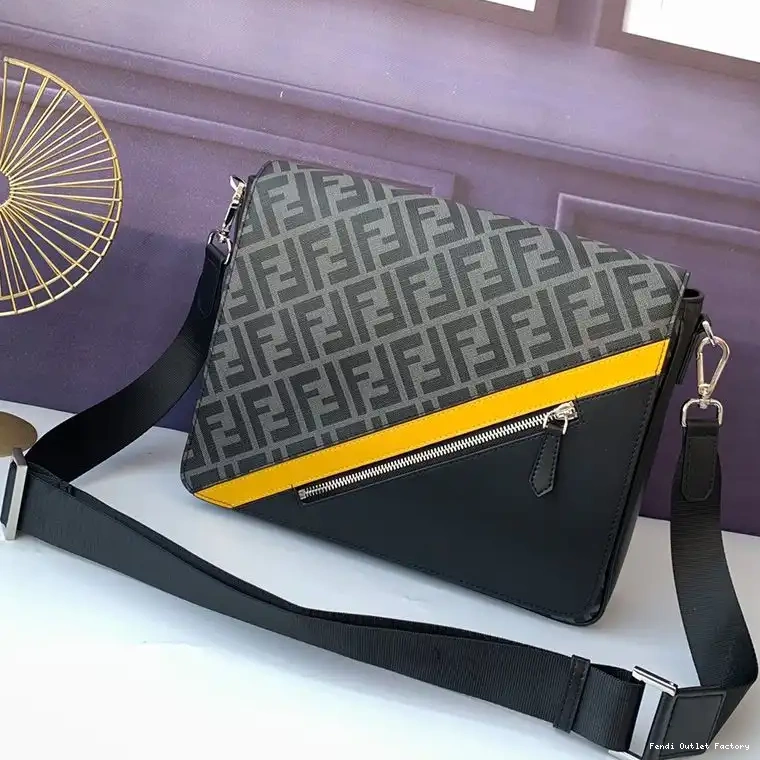 Affordable HOT Fabric Large Bag FF Black Motif Fendi Messenger In 0517